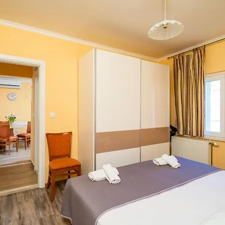 Apartament Niki Zvekovica *