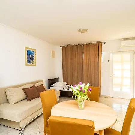 Niki Zvekovica * Cavtat